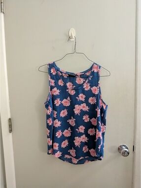 Banana Republic Blue Sleeveless Floral Camisole Quiet Luxury Summer Lightweight